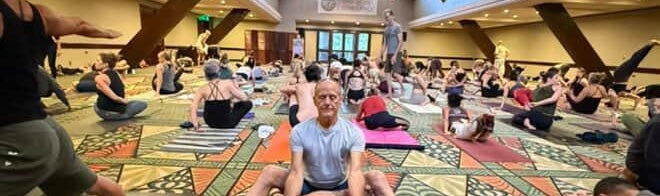 vrksasana tree pose, warrior pose virabhadrasana, ashtanga yoga, David Swenson